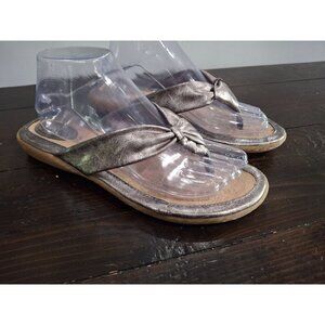 EUC bolo by BOC Silver Thong Sandals/Sz. 9M